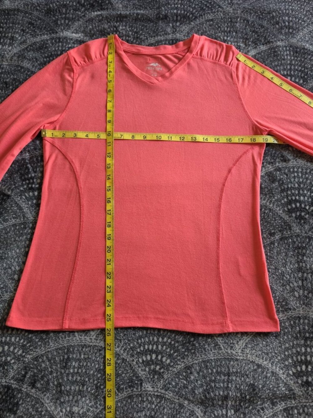 PACIFIC TRAIL Women's Pink Solid V-Neck Long Sleeve Knit Pullover Top Size M - Picture 2 of 4